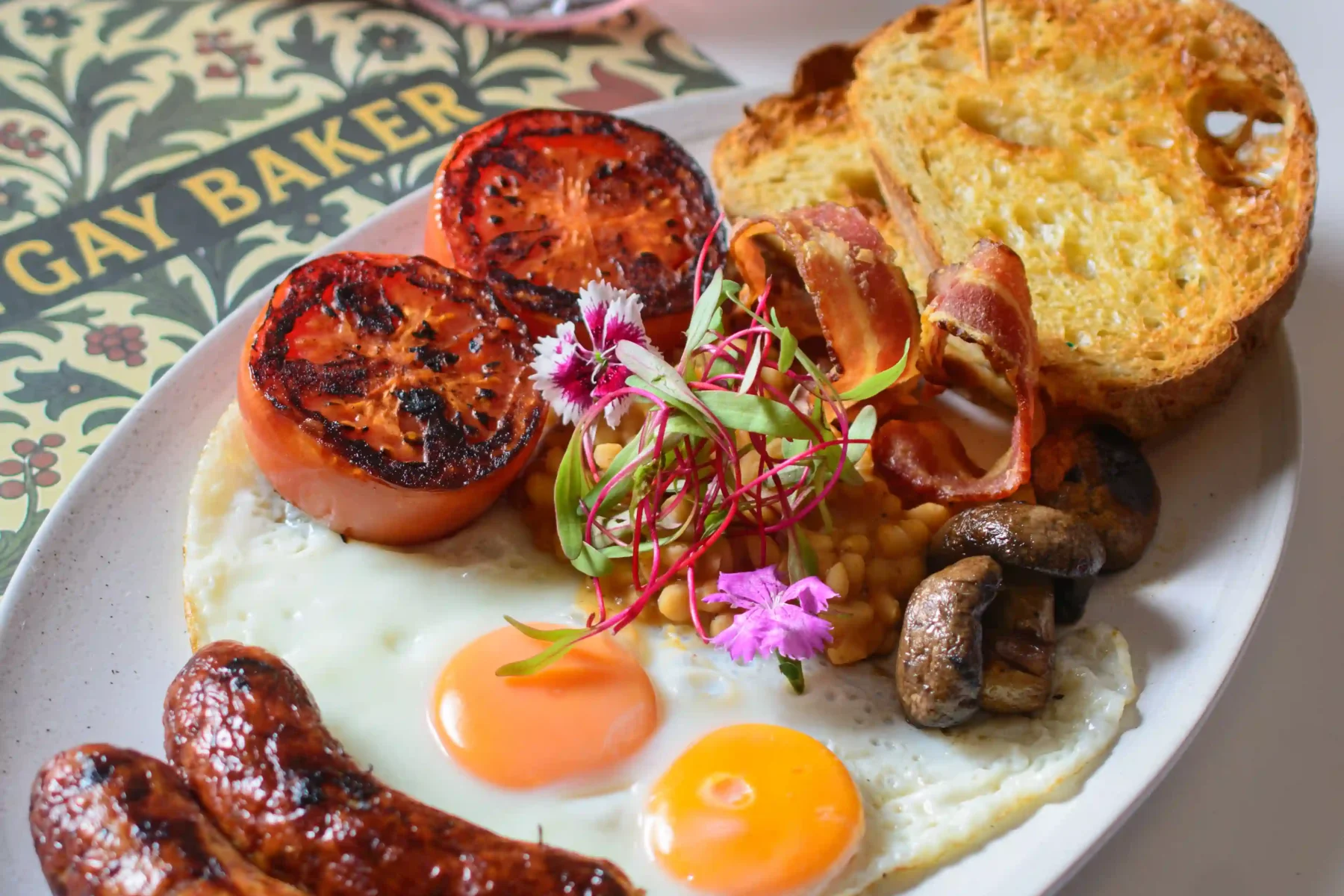 Desayuno inglés de The Gay Baker en Miraflores