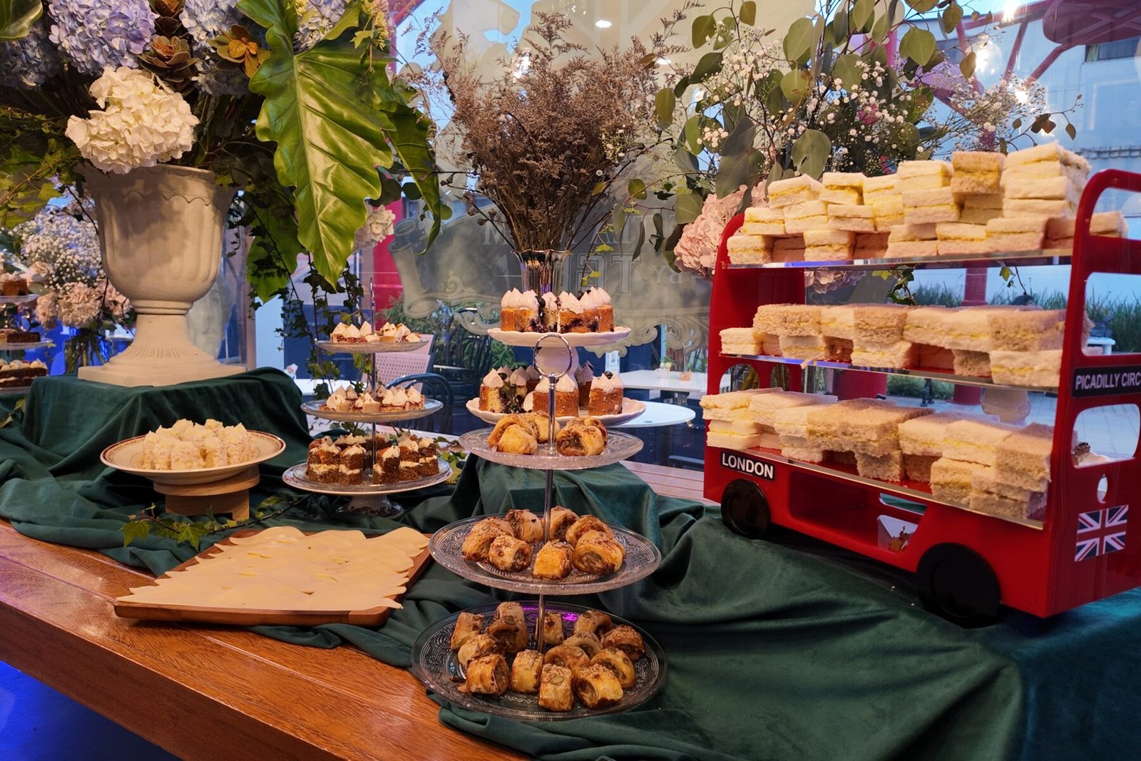 Buffet de The Gay Baker para evento corporativo en Lima