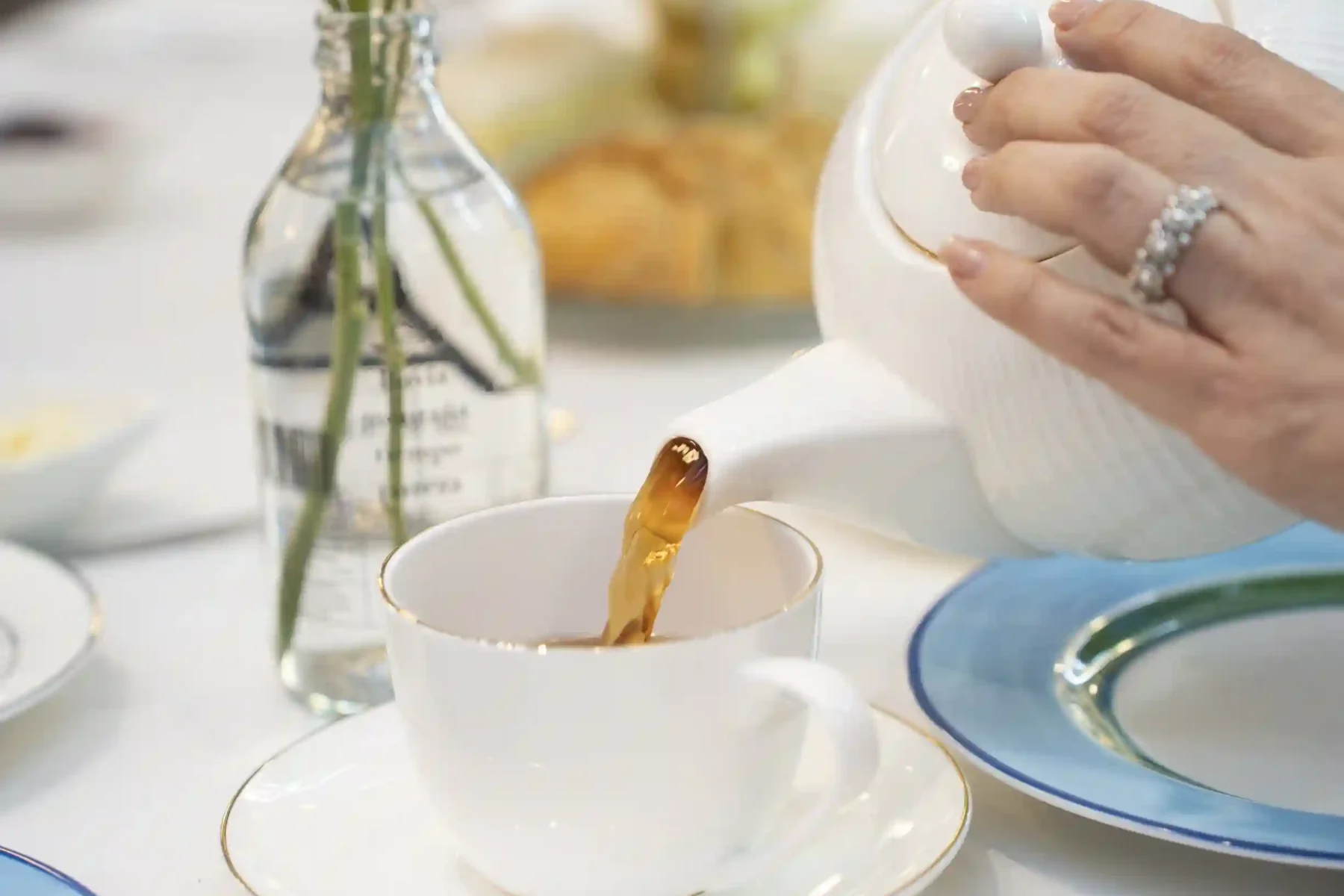 Té británico servido en The Gay Baker