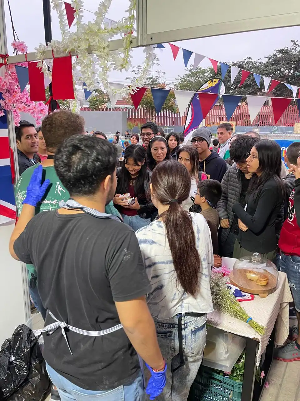 The Gay Baker en la feria de embajadas de La Videna en 2023